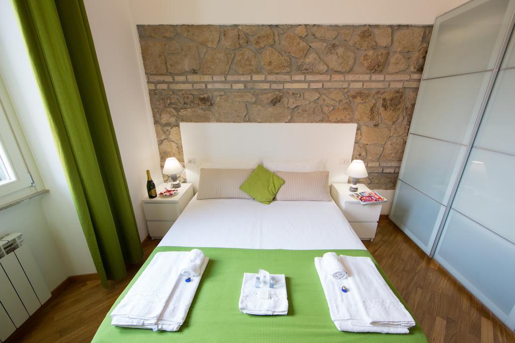 The Great Beauty Bed & Breakfast Rome Room photo